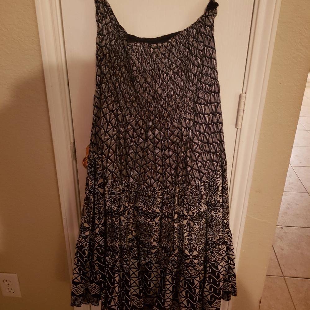 Fashin bug Black and white halter top dress